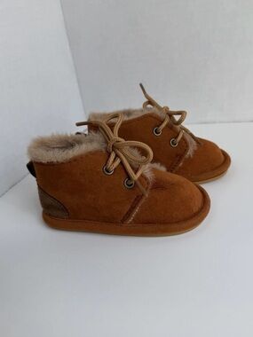 Baby Shoes, Faux Suede Fur Boots, Faux Shearling Booties, Size 6-12M (120 mm)